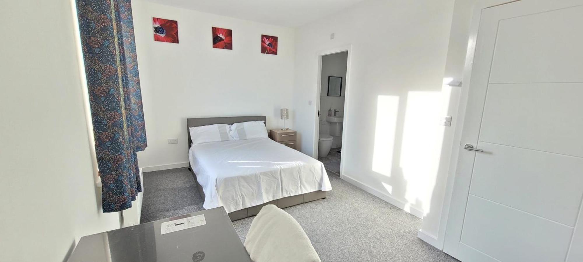 Accommodatie bij particulieren Spacious Double With Private Bathroom *